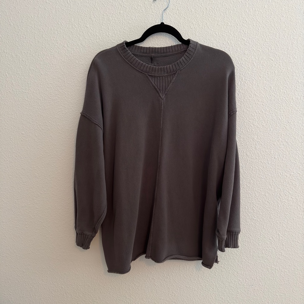 •Aerie sweatshirt•
